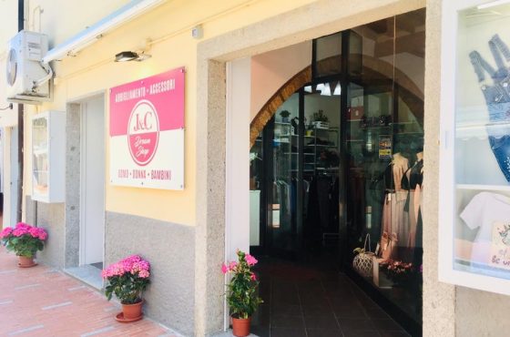 J & C Dream Shop